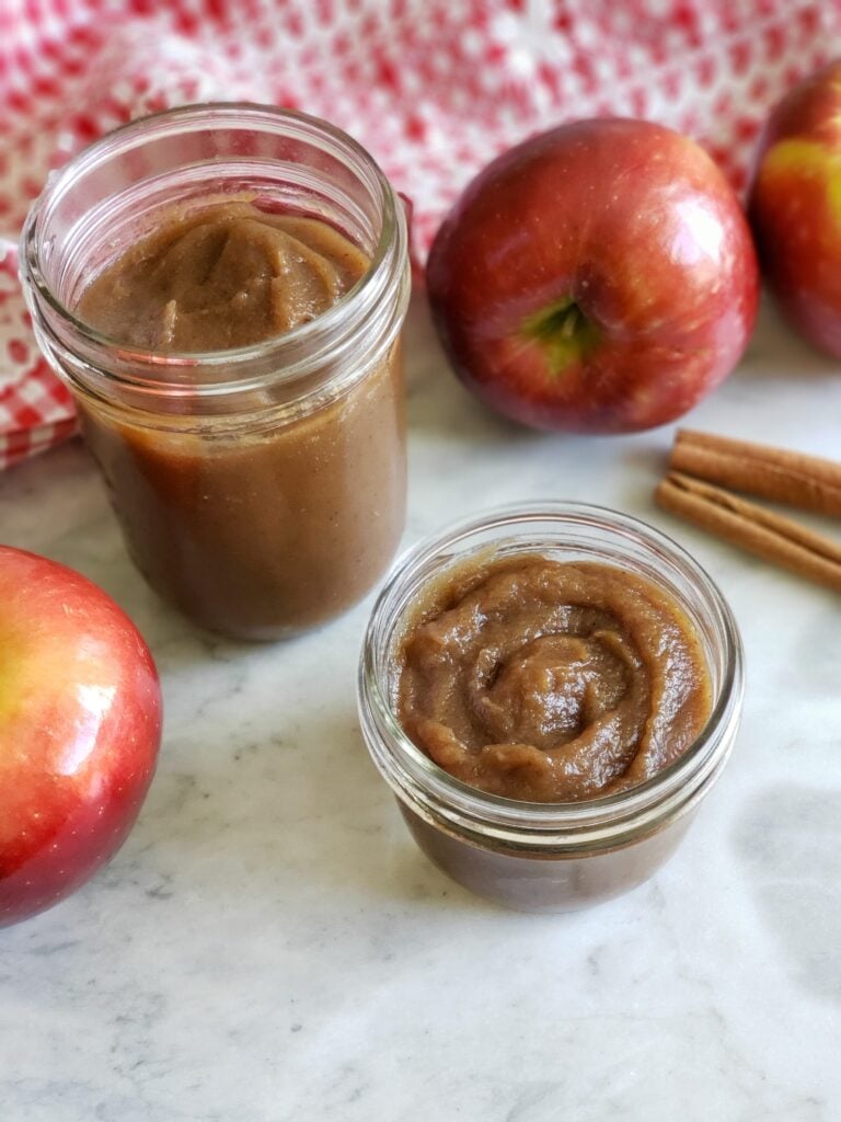 old fashioned apple butter in jars