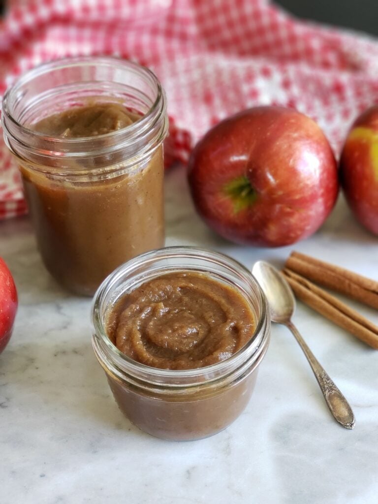 old fashioned apple butter in jars