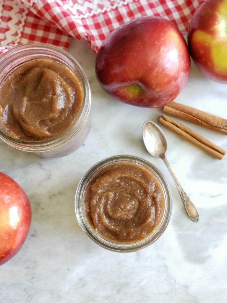 old fashioned apple butter in jars