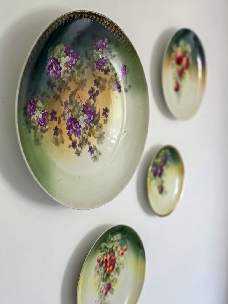 wall of plates